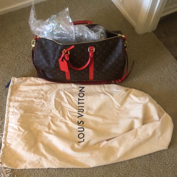 Louis Vuitton Keepall Bandouliere 50- New Condition comes with box - Picture 2 of 3